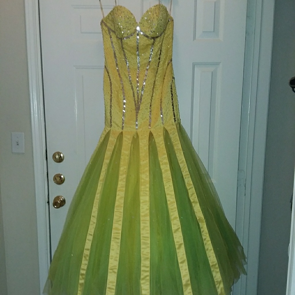 Yellow prom dress
